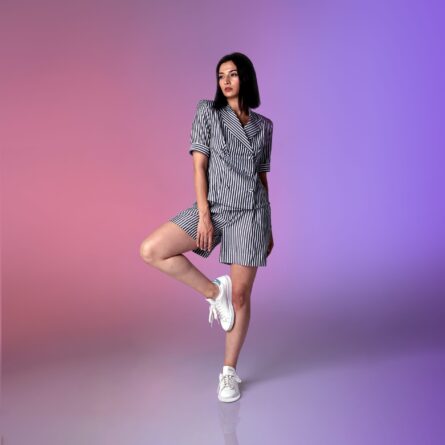 NOSTALGIA BLACK SHORT