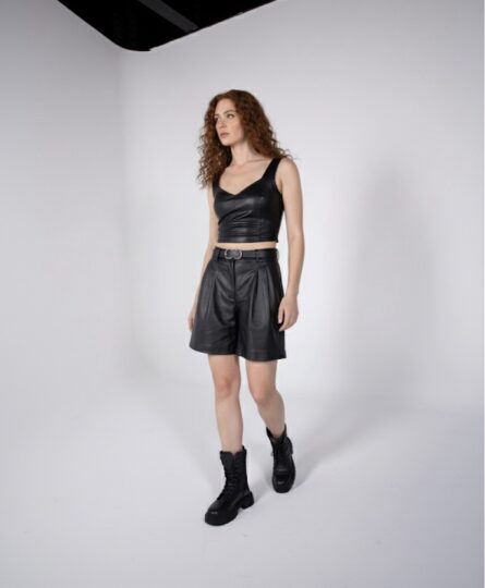 BLACK  LEATHER SHORT